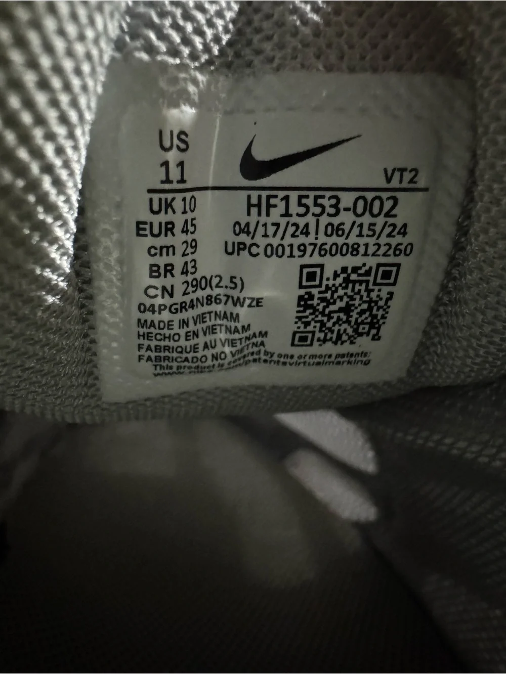 Nike Zoom Vomero 5 Dark Stucco Size 11 Men (NO BOX/VERY CLEAN) HF1553-002